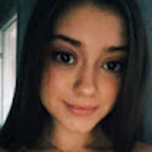 Meet your Posher, Lily